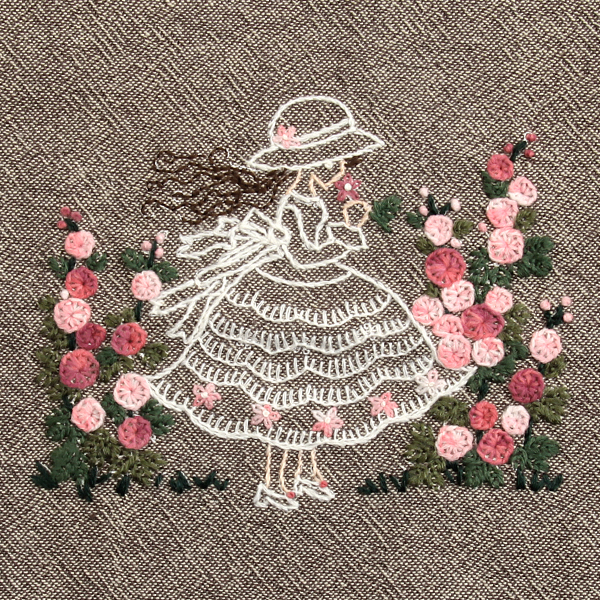 [바이핸즈] 보넷가든 자수 커트지 小 완제품 13.5cm x 10.5cm - 라이트세피아