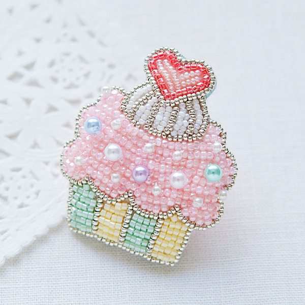 [자수패키지] Anne의 컵케이크 브로치 - 핑크