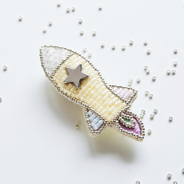 [자수패키지] Anne의 로케트 브로치 - 레몬