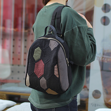 [바이핸즈] 퀼트패키지 가방 - 믹스백팩 (개)