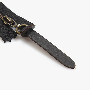 [바이핸즈] 청동 끼움 가죽 지퍼텍 - 브라운 (개)