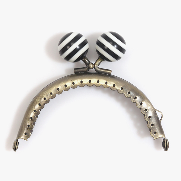 [퀼트부자재] 라운드 앤틱 줄무늬 구슬 프레임 8.5cm - 블랙앤화이트