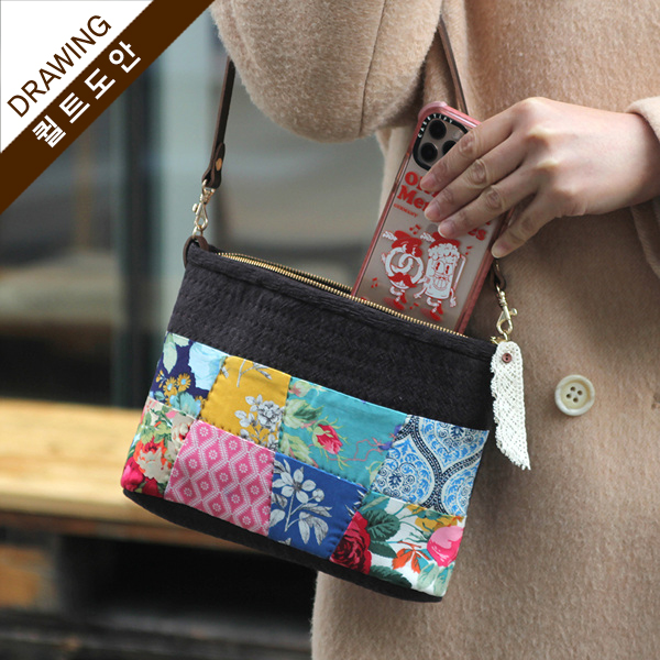 [바이핸즈] 퀼트도안 - 셀레브레이션 숄더백