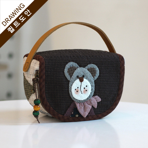 [바이핸즈] 퀼트도안 - 피싱베어 미니가방 겸 파우치