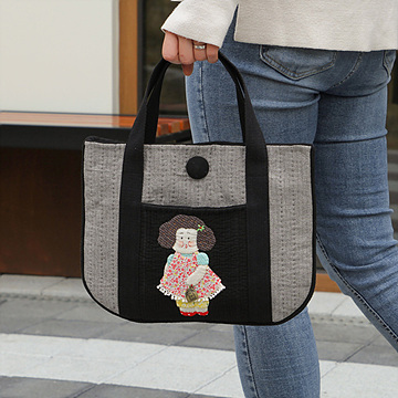 [바이핸즈] 퀼트패키지 가방 - 아지매 토트백 (개)