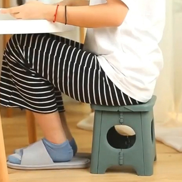 [생활용품2] 휴대가 간편한 폴딩체어 접이식 의자 간이의자 ☆