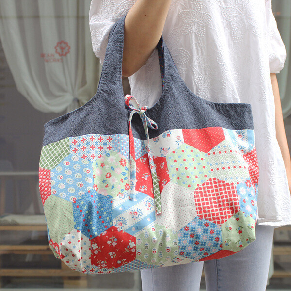 [바이핸즈] 퀼트완제품 - 패치워크 에코백 (블루멀티) (개)