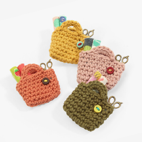 퀼트의시작은? 엔조이퀼트와 함께,[장식부자재] 핸드메이드 미니 뜨개가방 브로치 ※