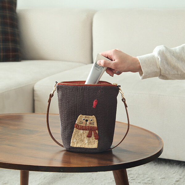 퀼트의시작은? 엔조이퀼트와 함께,[바이핸즈] 퀼트패키지 가방 - 누빔 고양이 숄더백