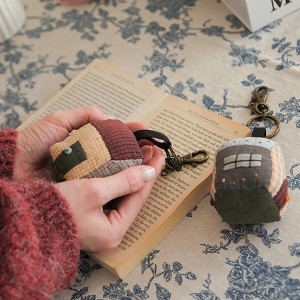 [바이핸즈] 퀼트패키지 소품 - 하우스 키링 2개 세트 (개)