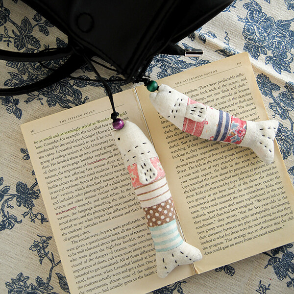 바이핸즈 퀼트패키지 인형 소품만들기 diy키트 - 나는 명태다 키링 2개 세트