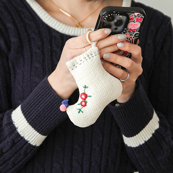 [바이핸즈] 퀼트패키지 소품 - 깔롱 버선 키링 (2개 세트)